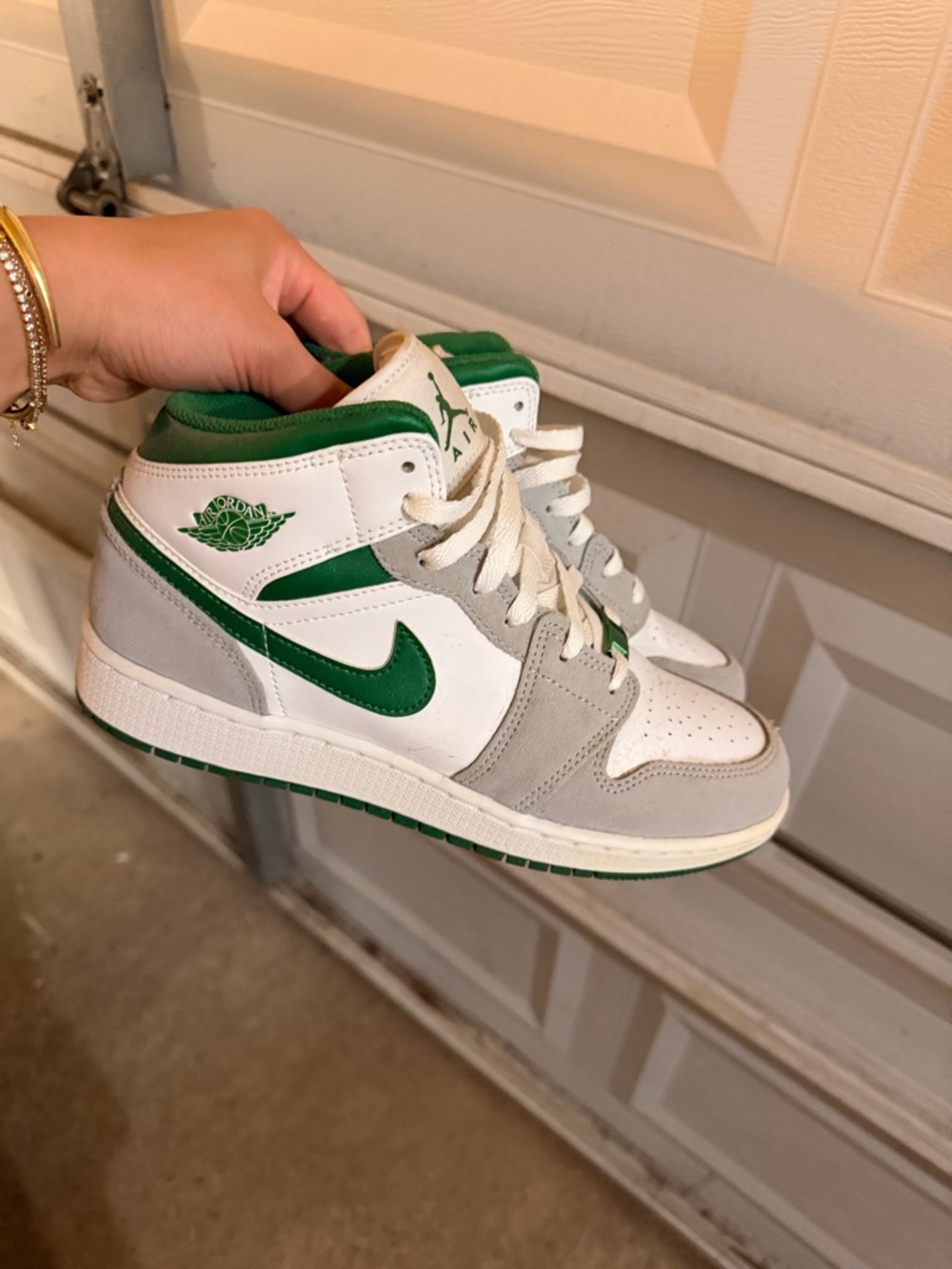 Nike Air Jordan 1 Mid White Green Gray